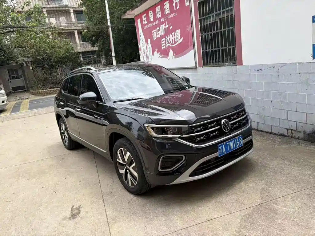 Volkswagen Tayron 2025 2024 330TSI 2WD Luxury Plus Advanced