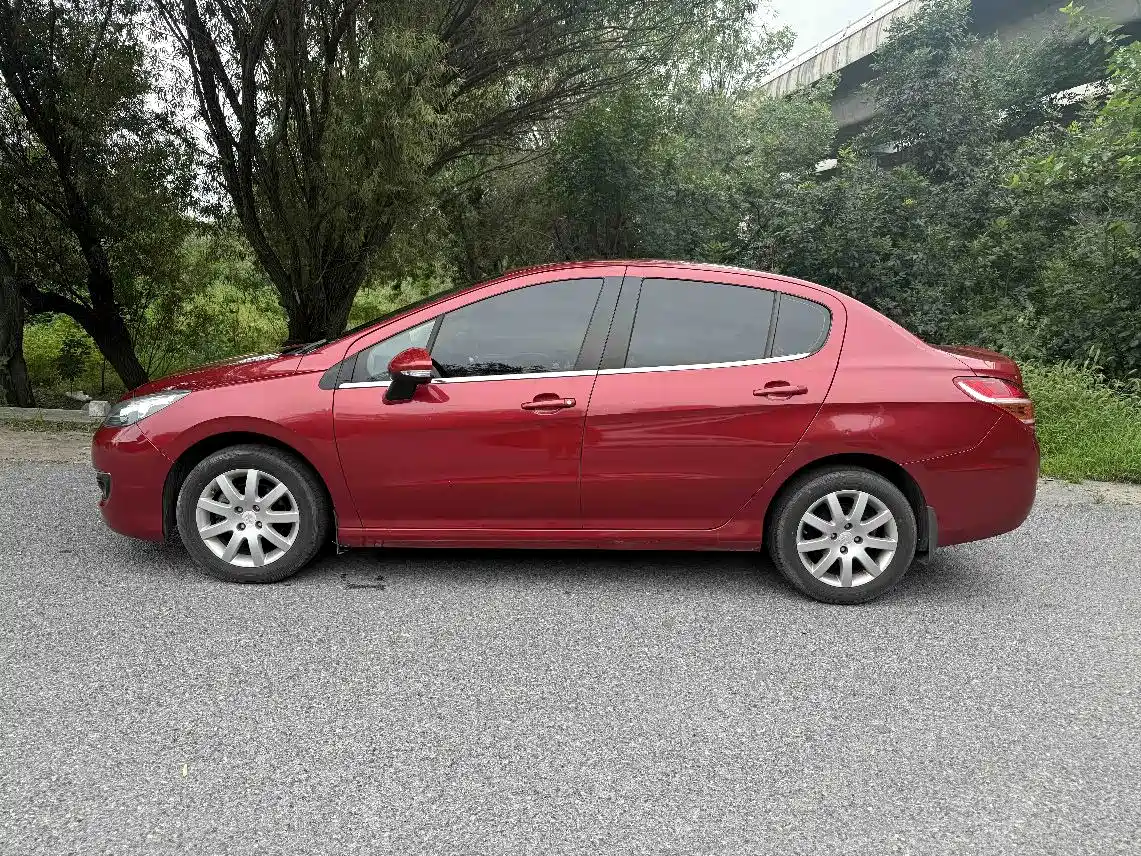 صورة 11 - Peugeot 308