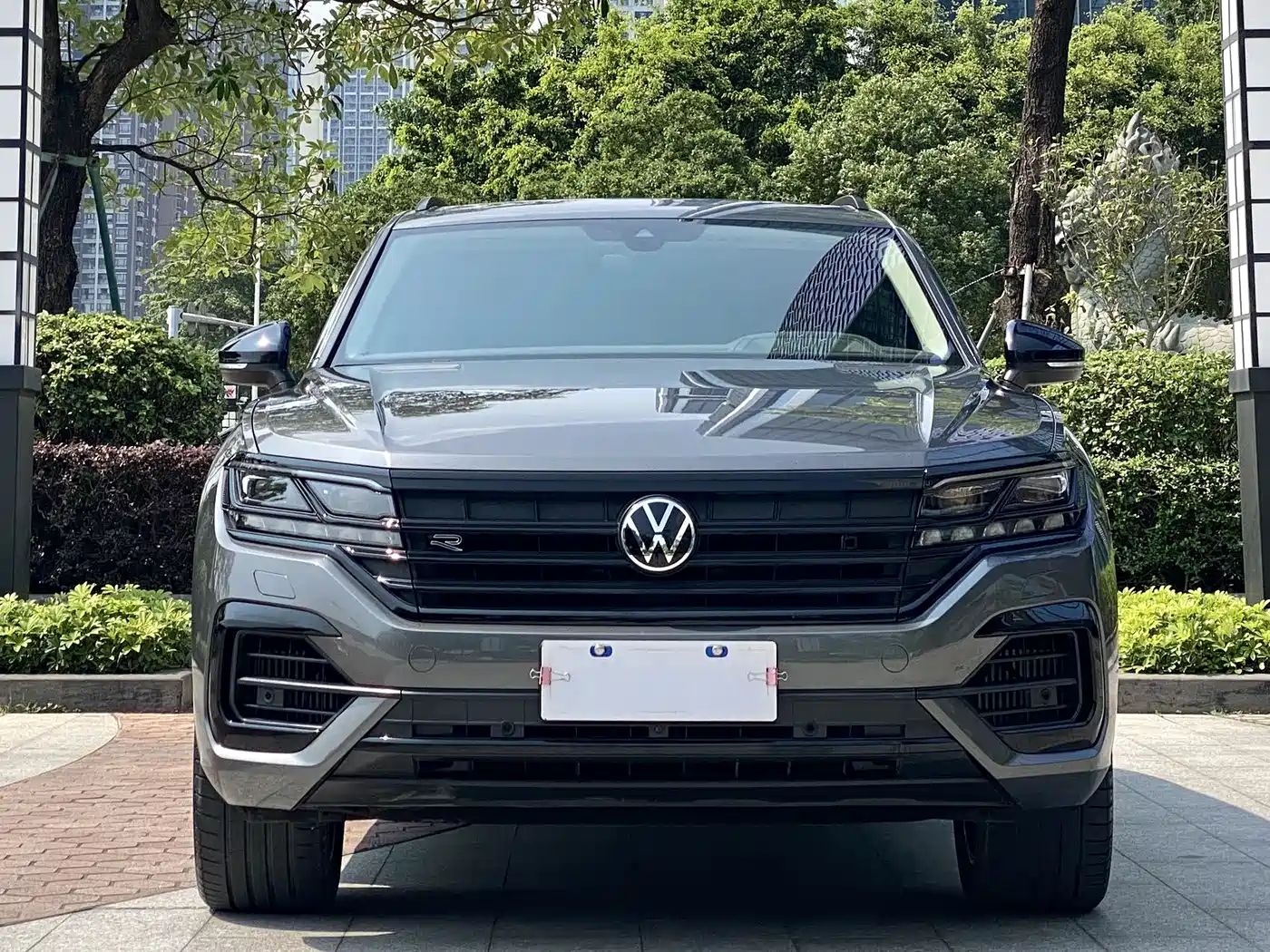 Volkswagen Touareg 2022 3.0TSI Rui Xiang Edition Gloss Black Sport Package фото 3