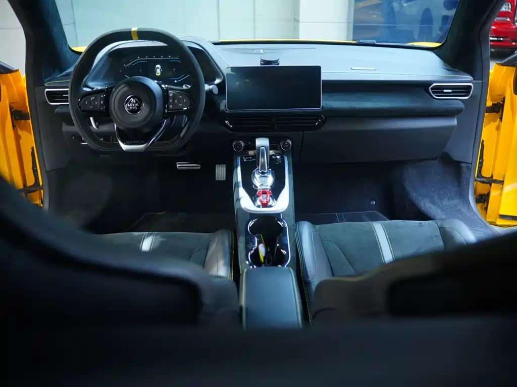 Lotus EMIRA 2024 2021 2.0T DCT First Edition