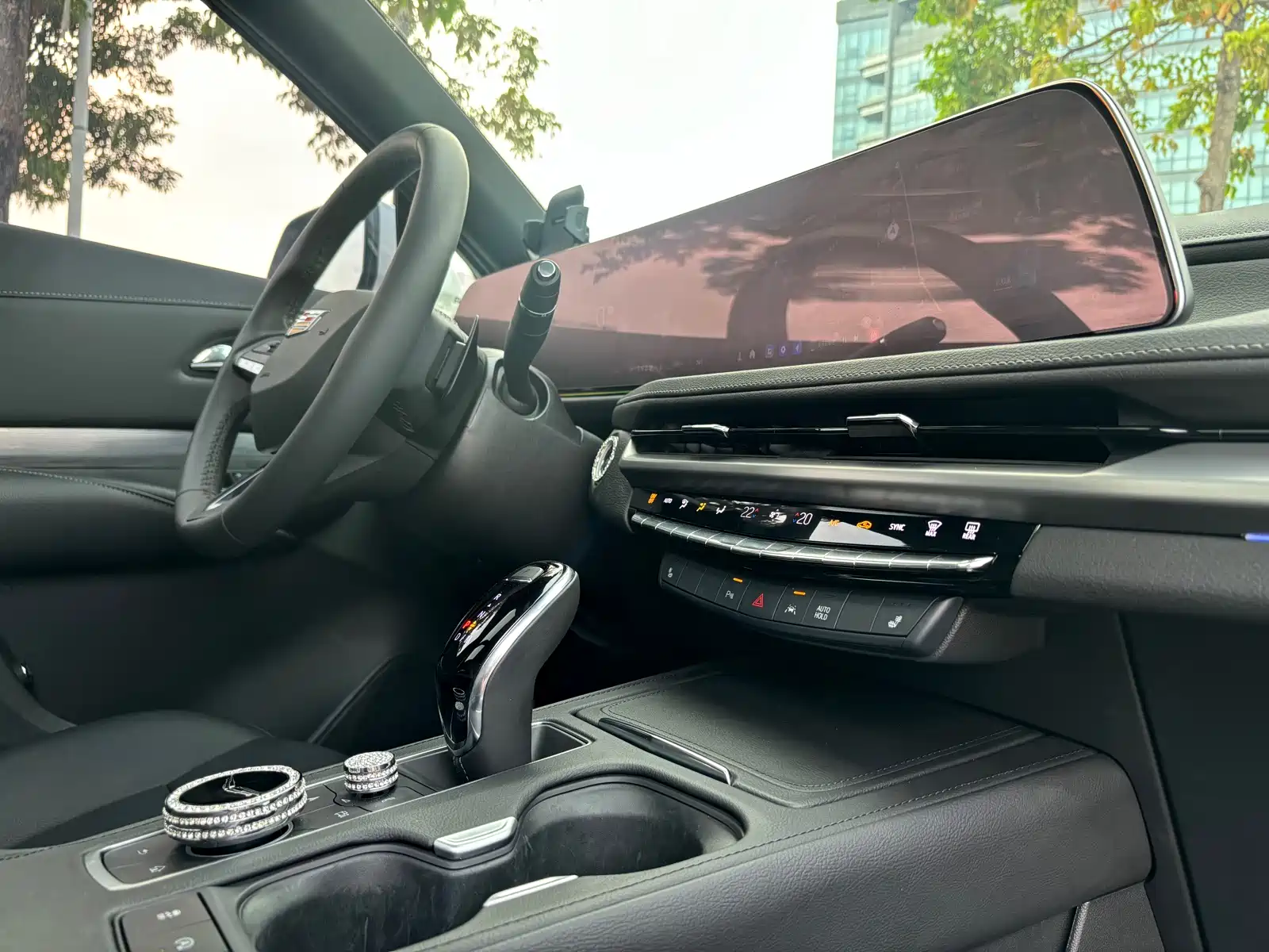 Фото 20 - Cadillac XT4