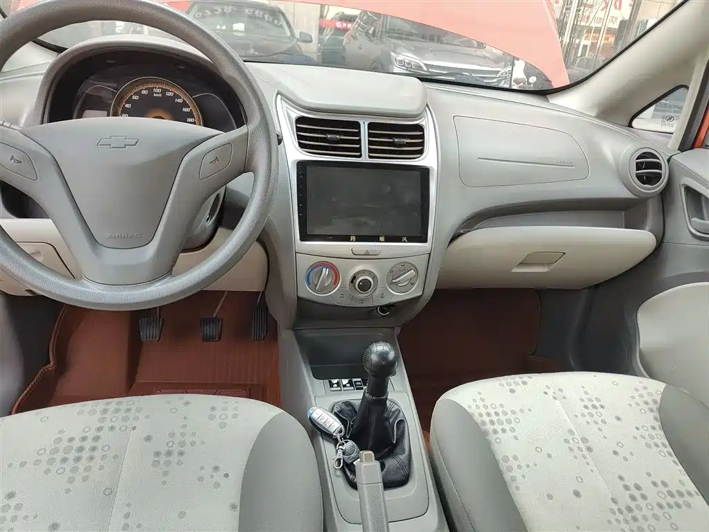 Chevrolet Sail 2013 Sedan 1.2L Manual Fashion Happiness Edition фото 13