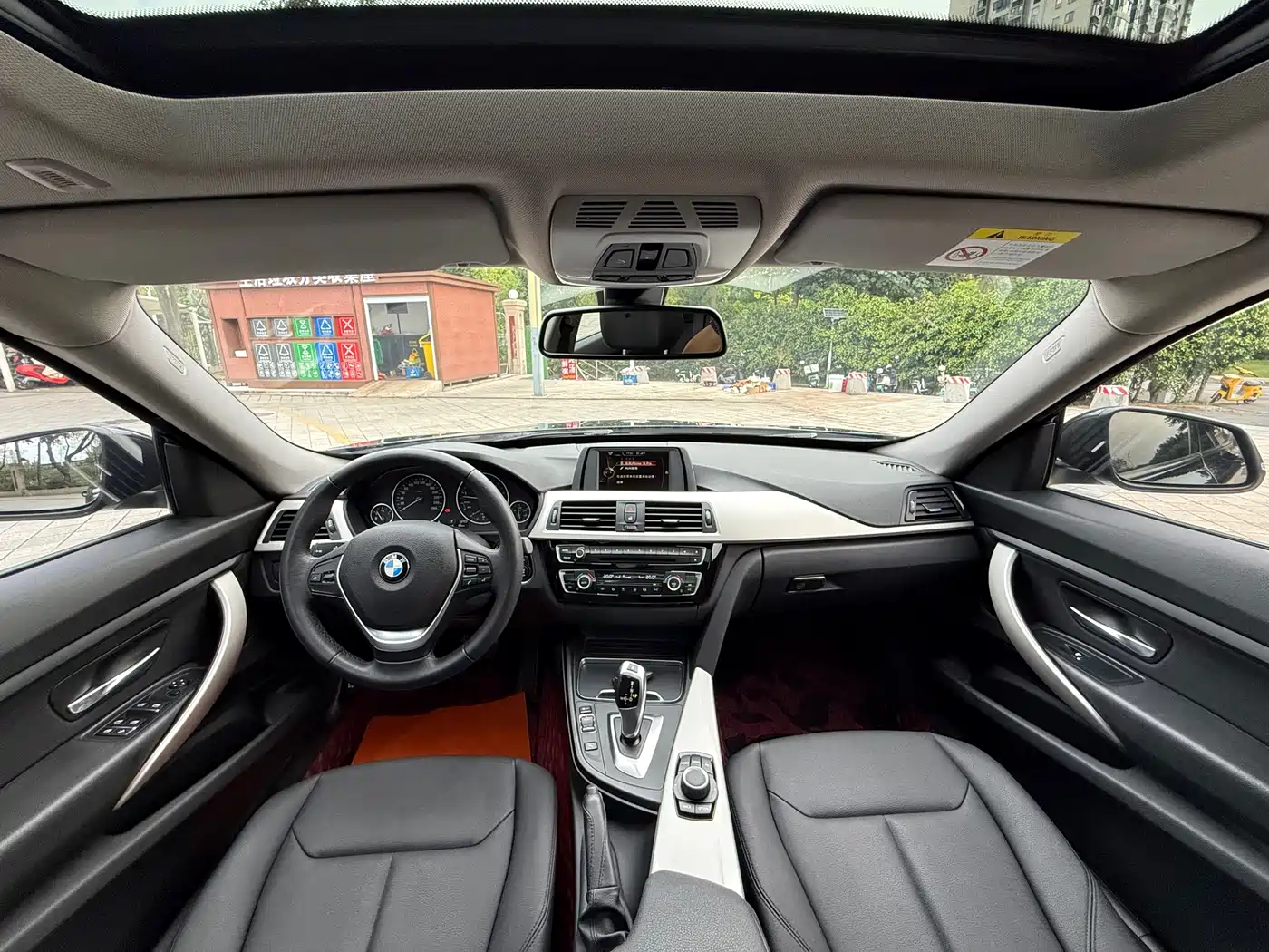 BMW 3 Series GT 2017 320i Fashion фото 28