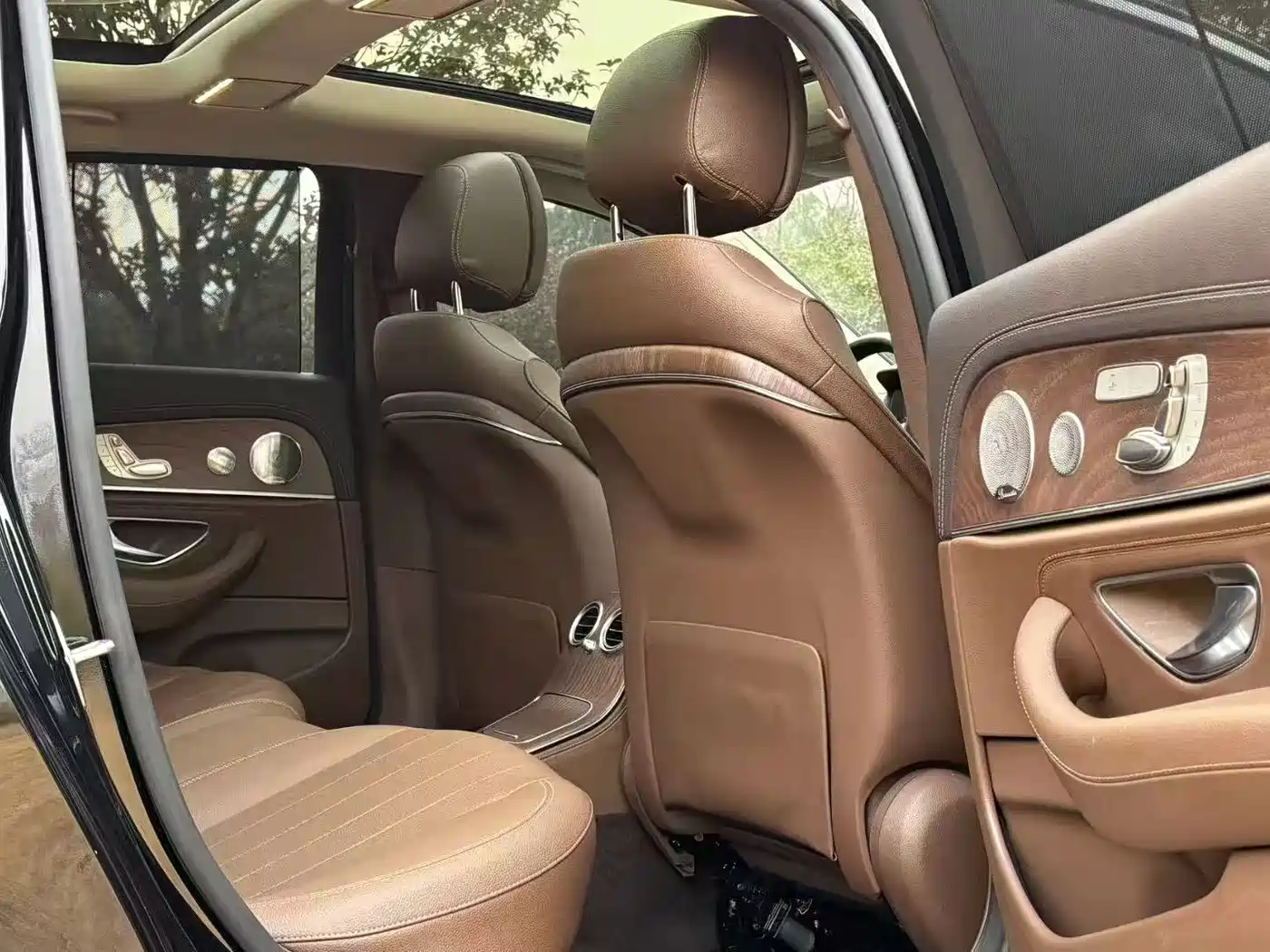 Mercedes-Benz E-Class 2021 E 300 L Luxury фото 6