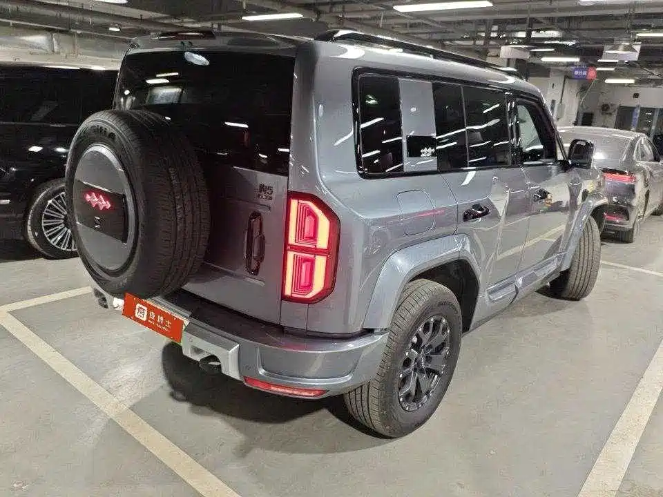 Fang Cheng Bao Leopard 5 2025 2025 Model Yun Nian Laser Qiankun Intelligent Driving Edition