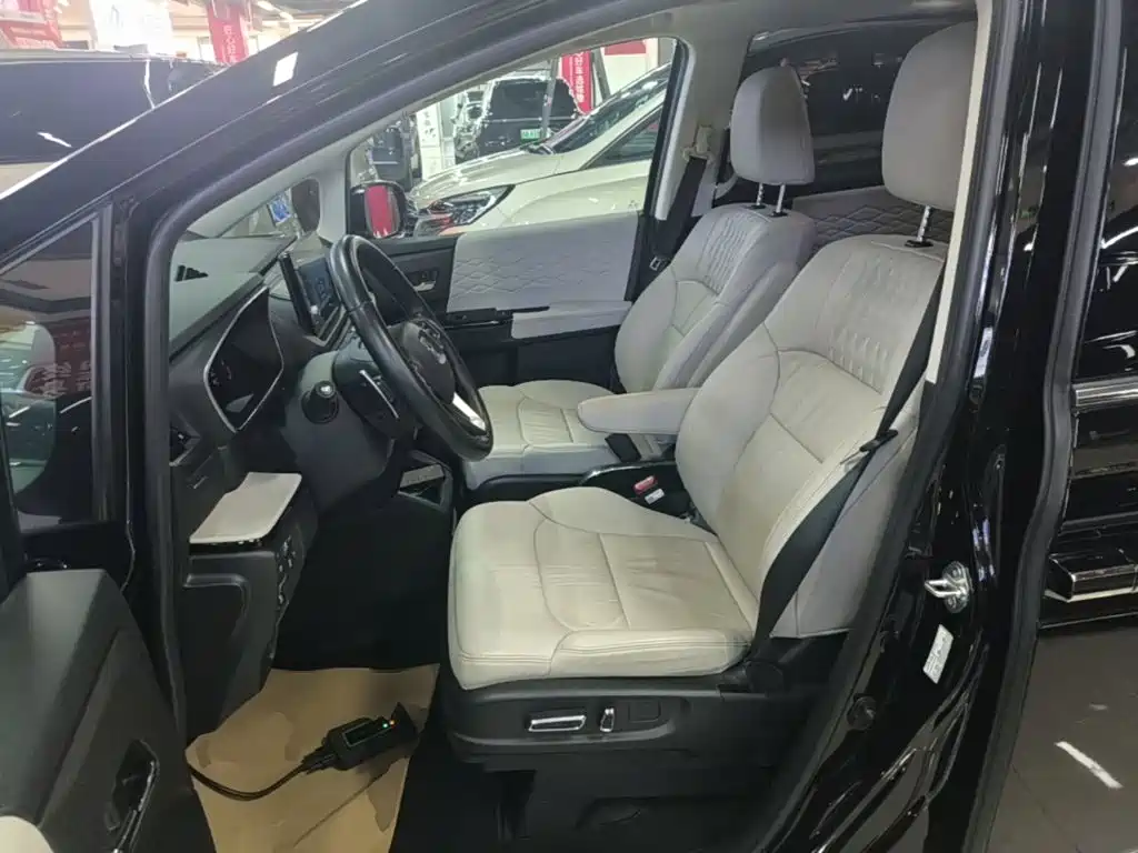 Honda Elysion 2024 2024 2.0L e:HEV Luxury Edition
