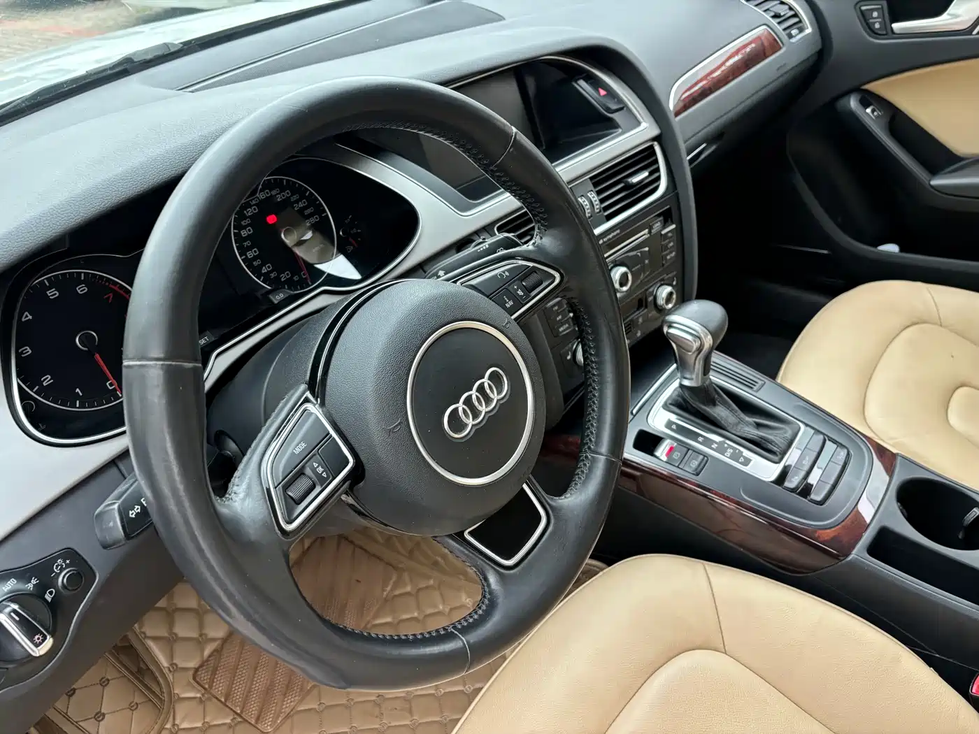 Audi A4L 2015 35 TFSI Auto Comfort фото 11