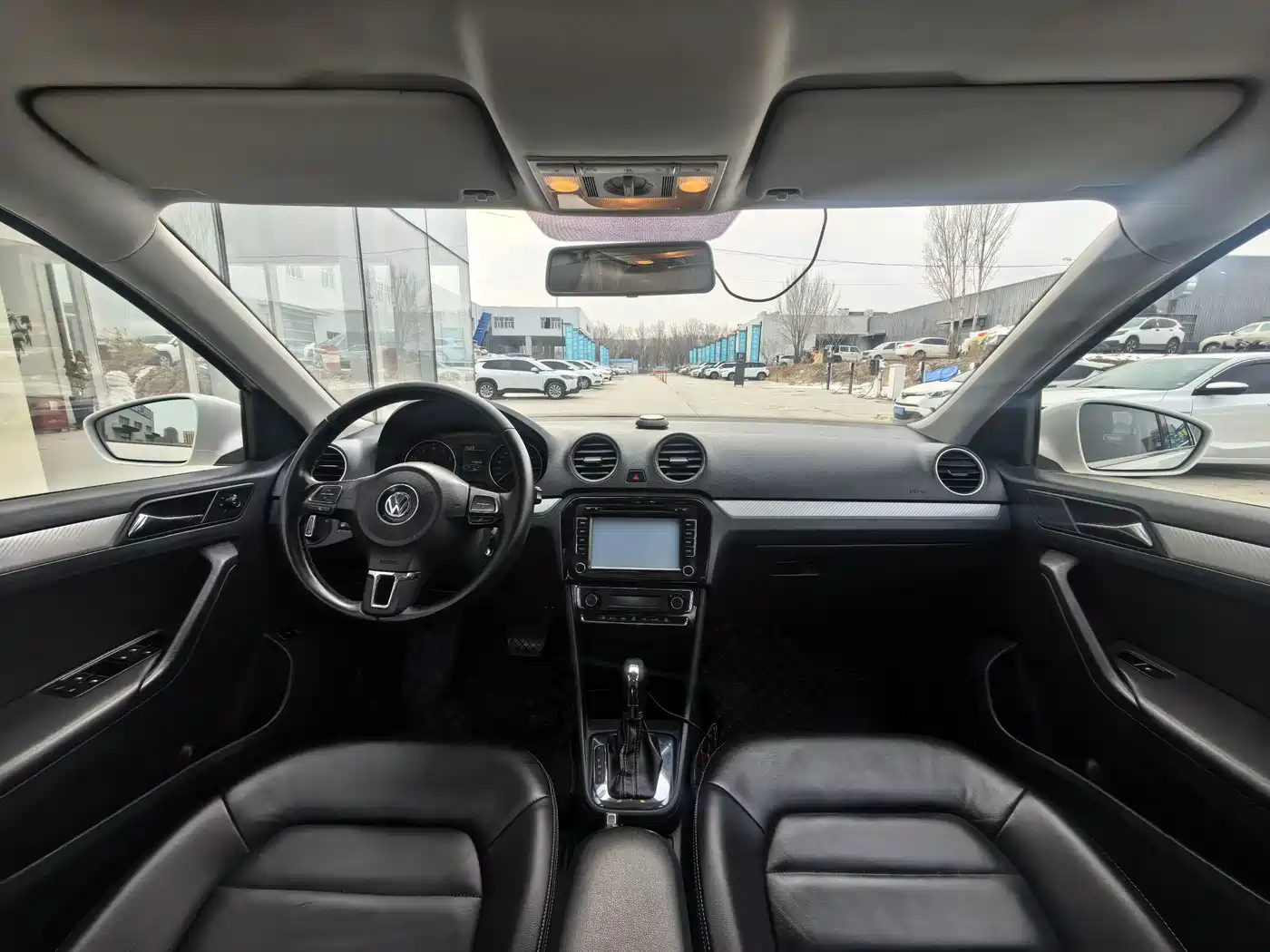 Volkswagen Jetta 2013 1.6L Automatic Luxury Model фото 6