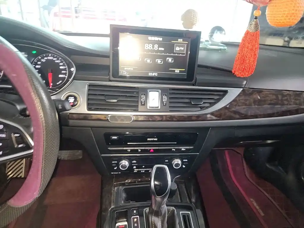 Zotye Z700 2016 2016 1.8T DCT Elegance