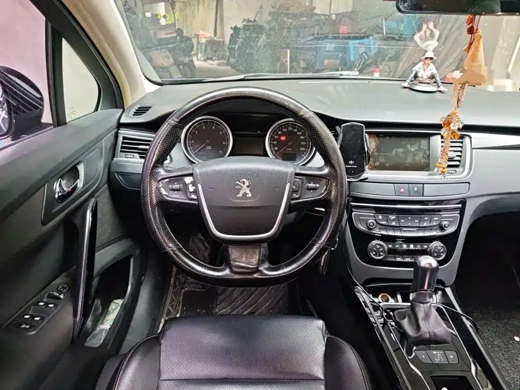صورة 11 - Peugeot 508