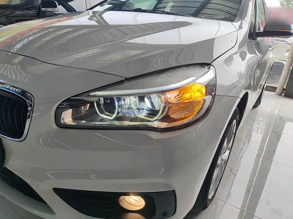 BMW 2 Series Touring 2018 2016 220i Leading Model