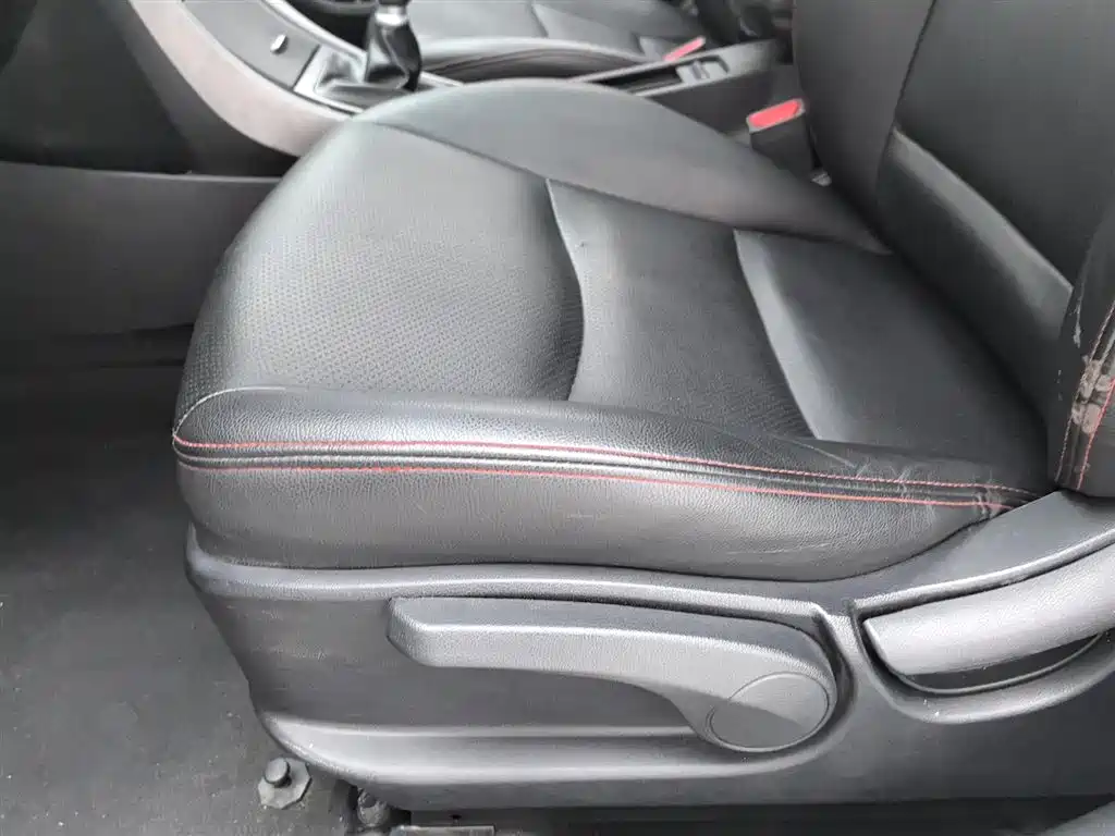 Hyundai Langdong 2016 1.6L Manual Premium Edition фото 20