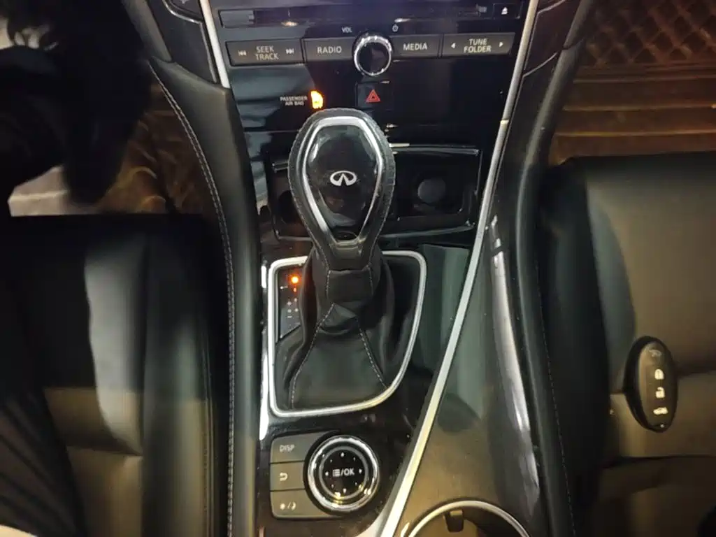 Infiniti Q50L 2019 2018 2.0T Comfort (China VI)