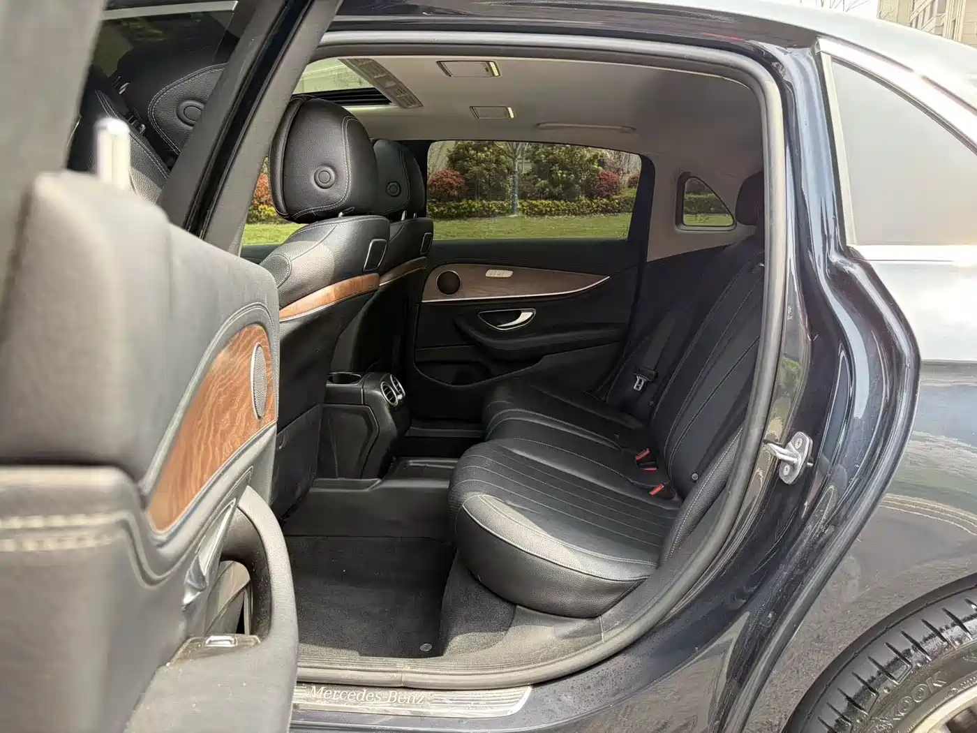 Mercedes-Benz E-Class 2019 E 200 L фото 10