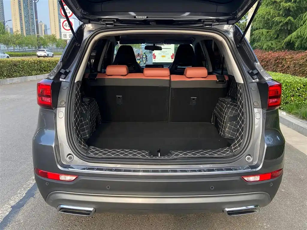 CHANGAN CS75