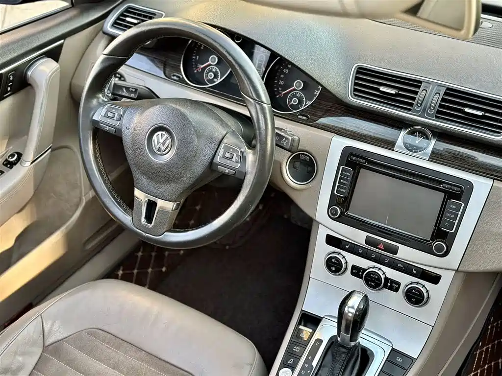 Volkswagen Magotan 2012 1.8TSI Premium фото 4