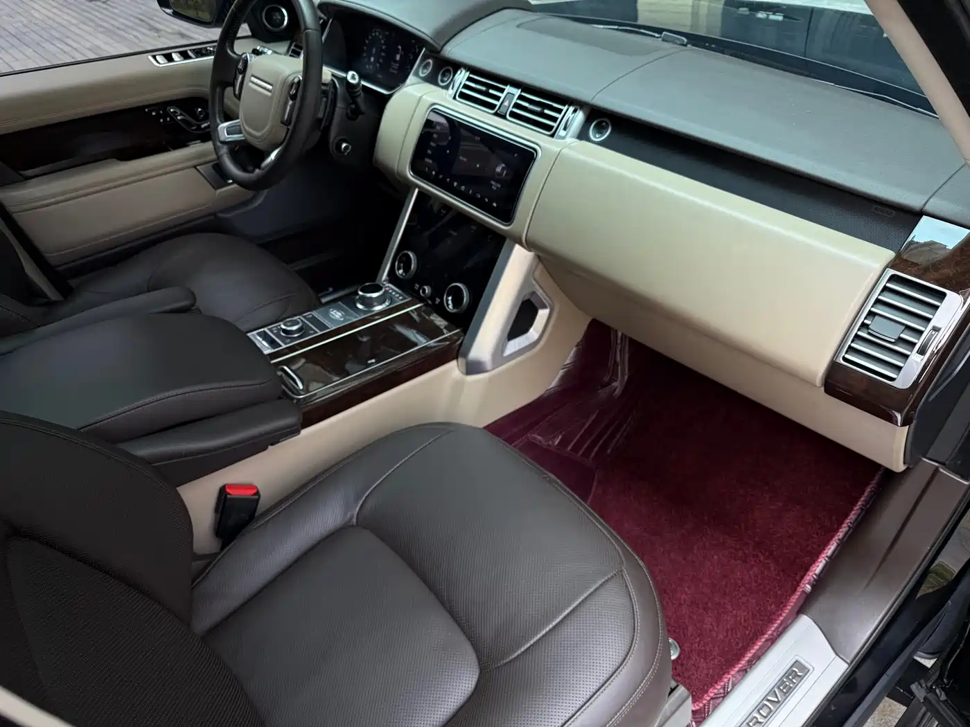 LAND ROVER RANGE ROVER