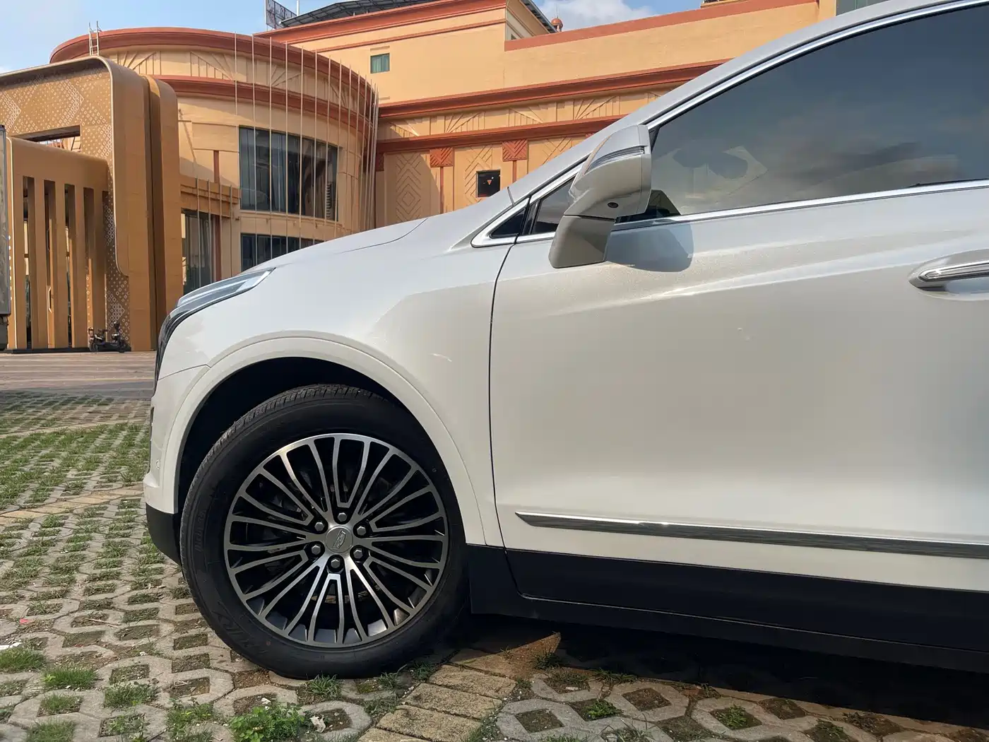 Cadillac XT5 2020 28T AWD Platinum Sport Edition фото 8