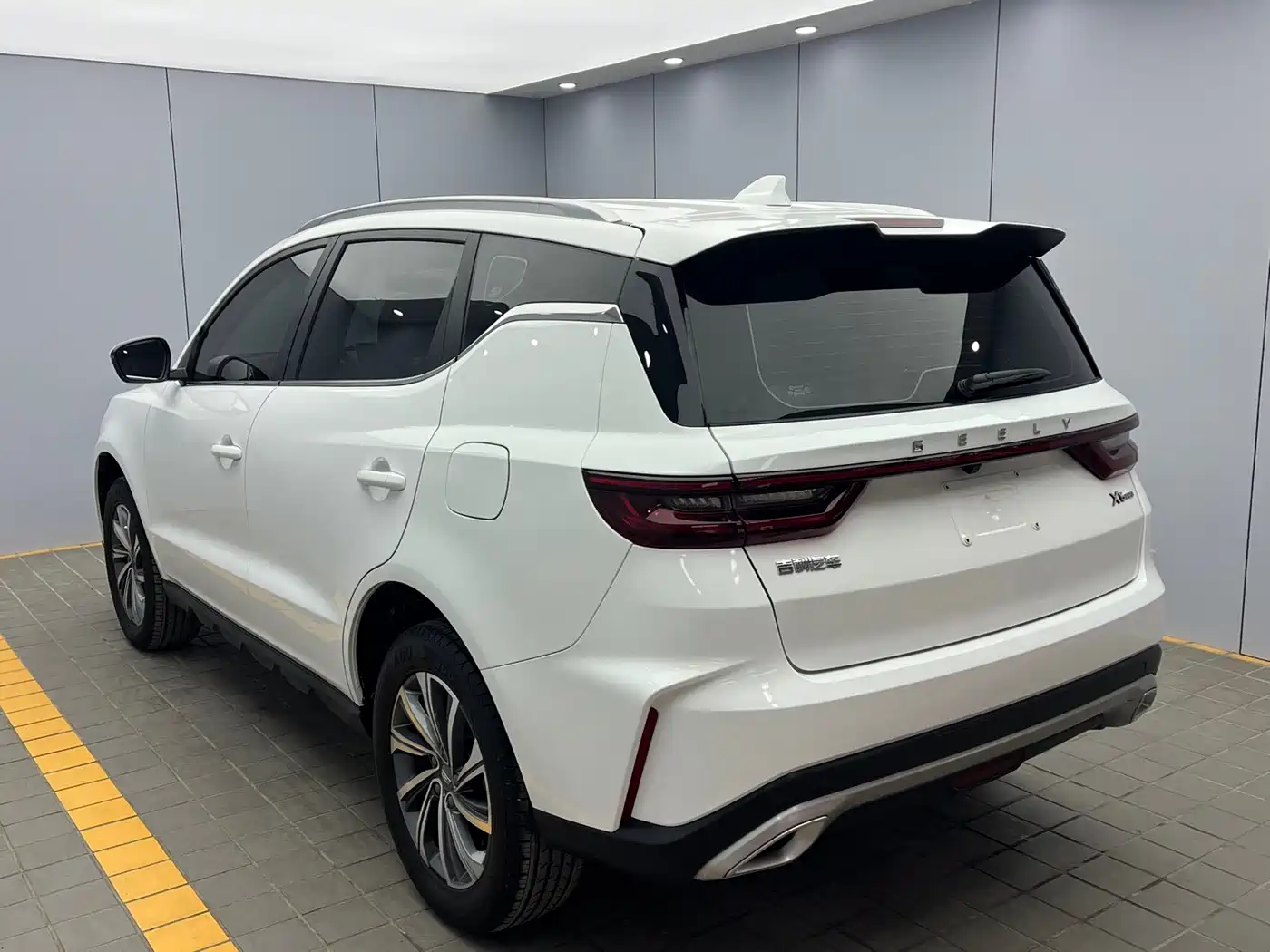 GEELY AUTOMOBILE VISION X6