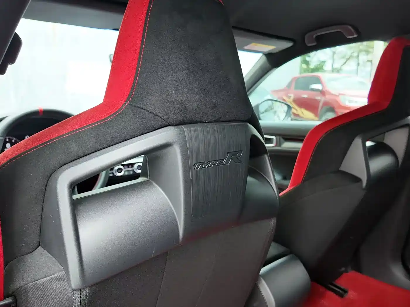 Honda Civic (Import) 2023 2.0T 420TURBO TYPE R фото 8