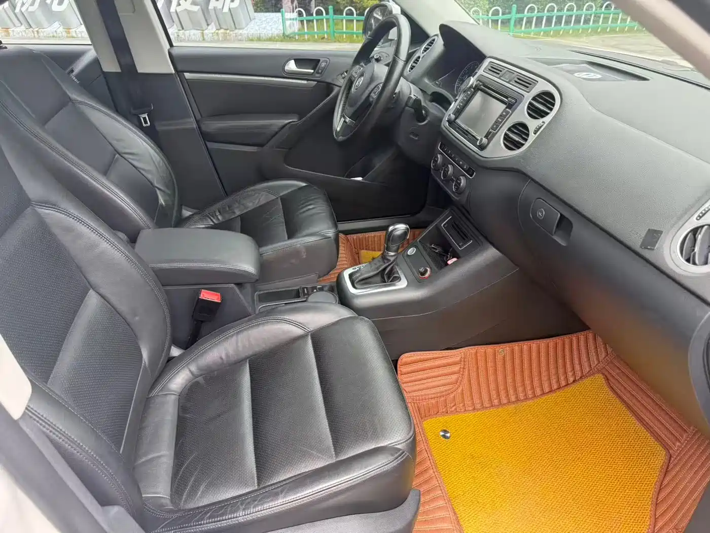 Volkswagen Tiguan 2015 1.8TSI Automatic 2WD Highline фото 9