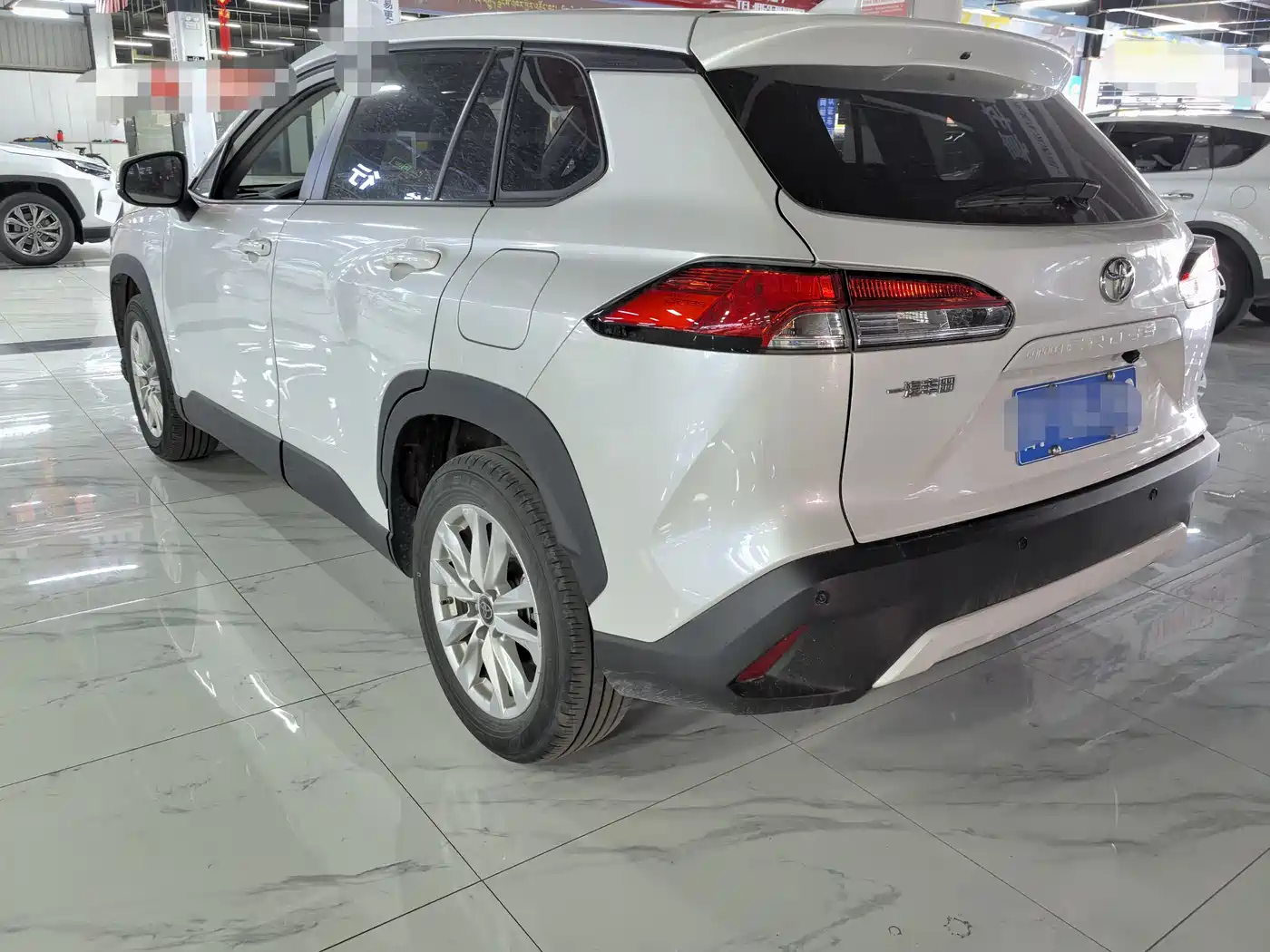 Toyota Corolla Cross 2022 2.0L Luxury Edition фото 4