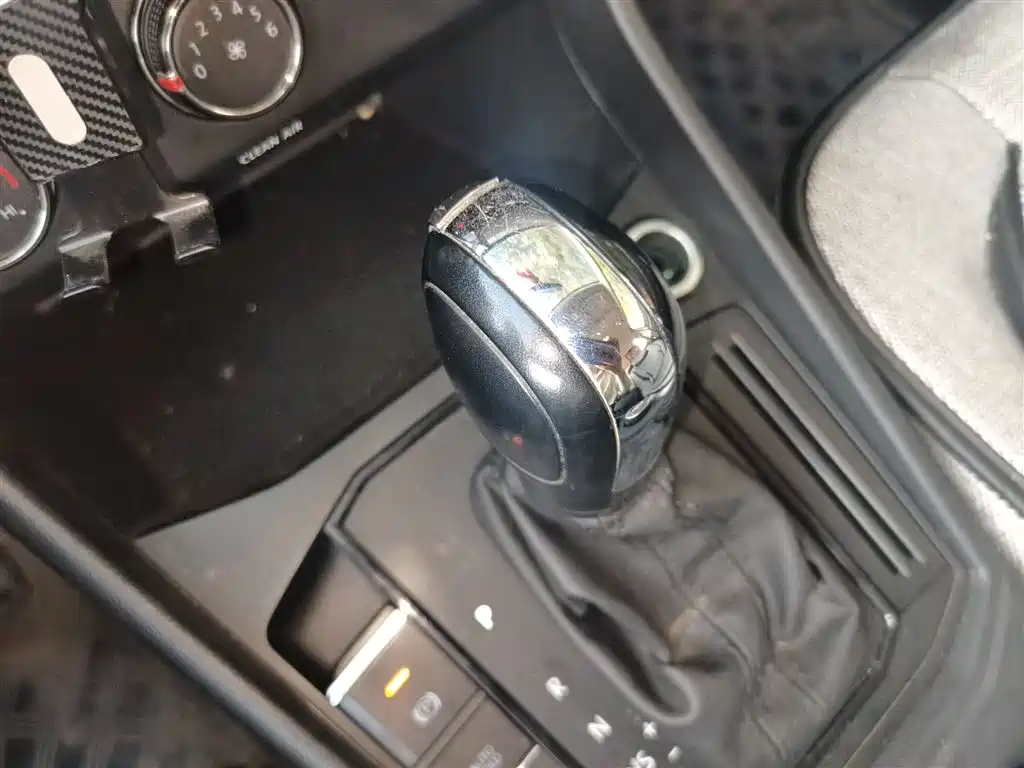 Volkswagen Lavida 2019 1.5L Automatic Trend Edition China VI фото 11