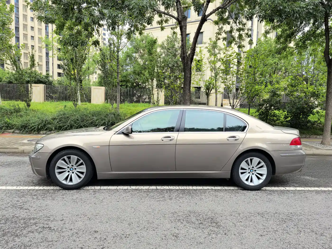 BMW 7 Series 2007 2005 Model 740Li