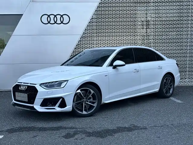 Audi A4L 2023