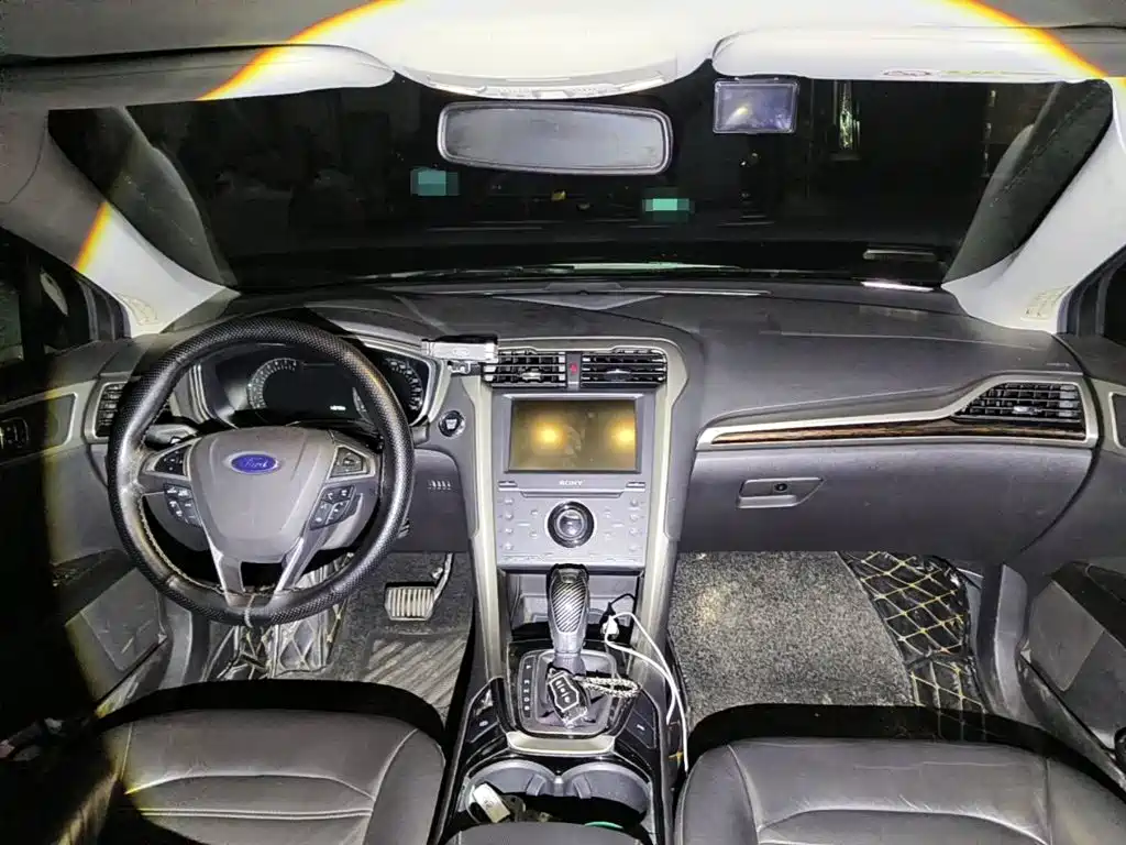 Ford Mondeo 2013 2013 2.0L GTDi240 Ultimate