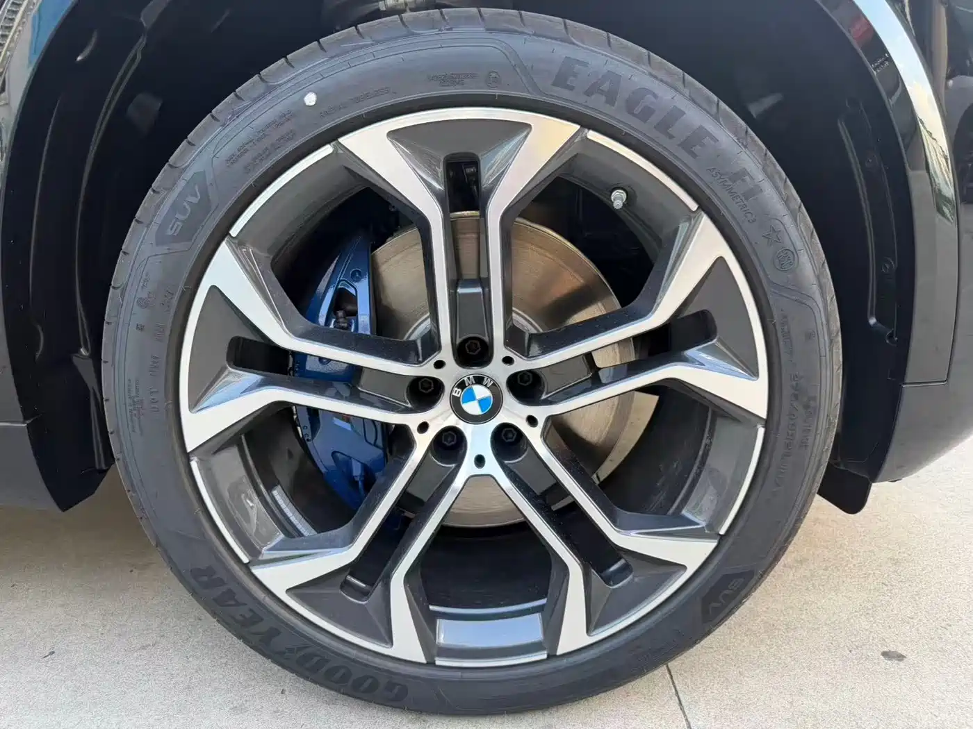 BMW X5 2026 2026 Facelift xDrive 40Li M Sport Shadowline Package