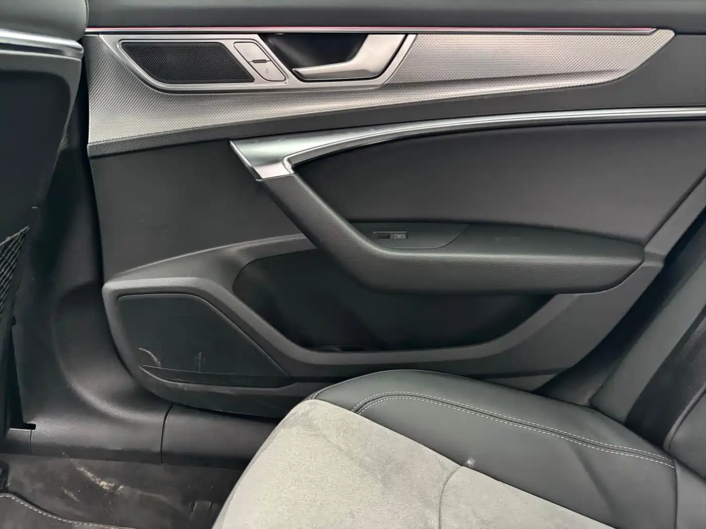 Audi A6L 2023 40 TFSI Luxury Dynamic фото 15