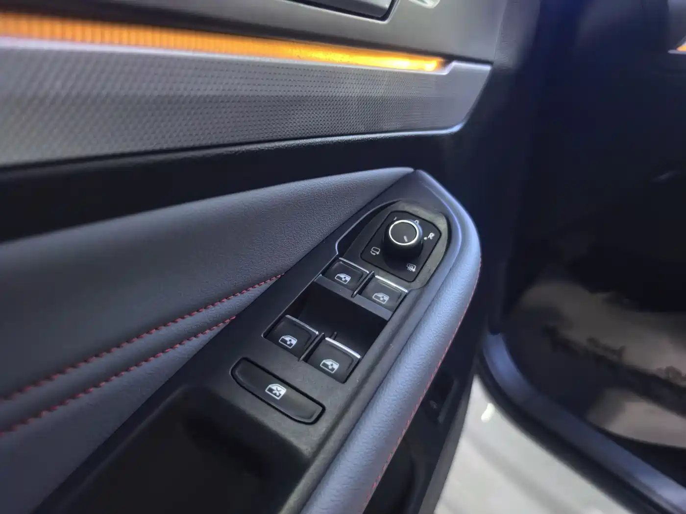 Volkswagen Lamando 2023 Lamando L 280TSI DSG Super Spicy Flagship Edition фото 5