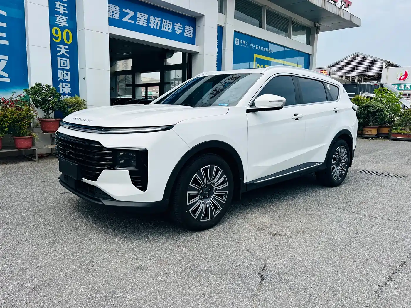 Jetour X70 PLUS 2025 1.5T Luxury Exuberant 5-seater