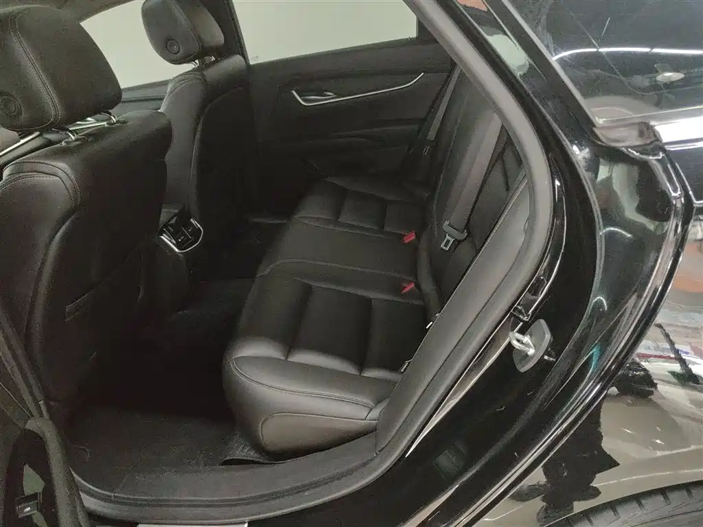 Cadillac XTS 2018 28T Technology фото 17