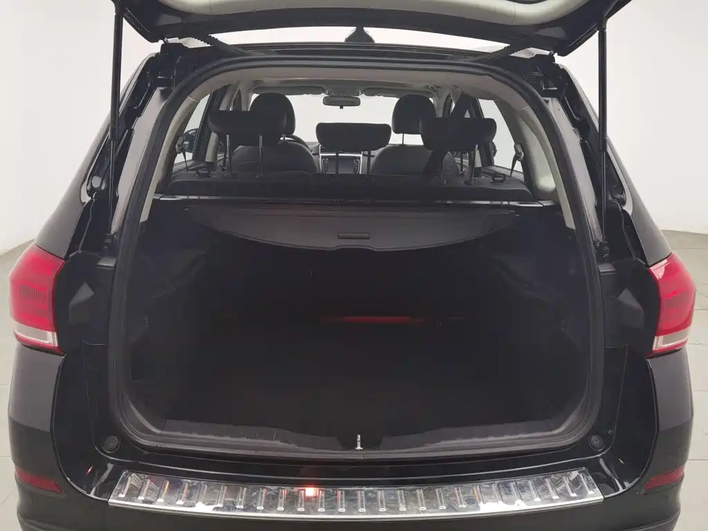 Photo 16 - Haval H6