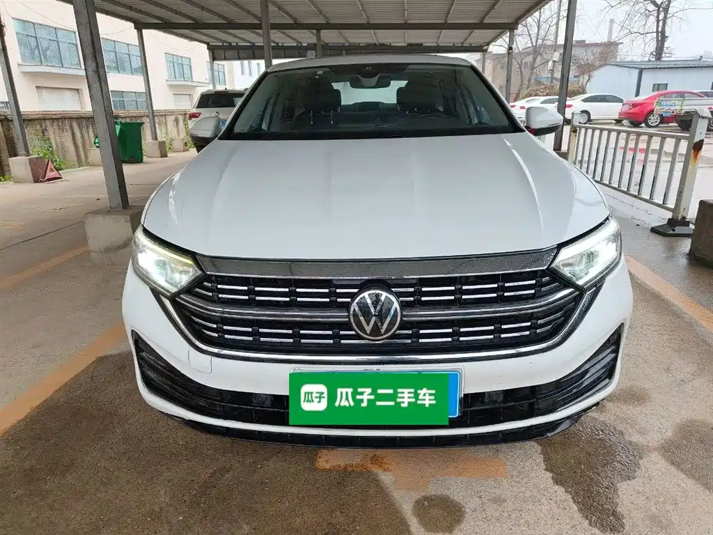 Volkswagen Sagitar 2023 Model Year 200TSI DSG Surpass Edition фото 3