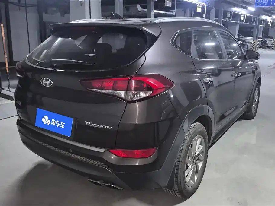 Hyundai Tucson 2015 1.6T Dual Clutch 2WD Smart фото 3