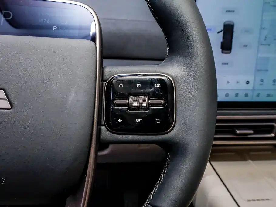 Li Auto MEGA 2025 2025 Ultra Smart Renewal Edition