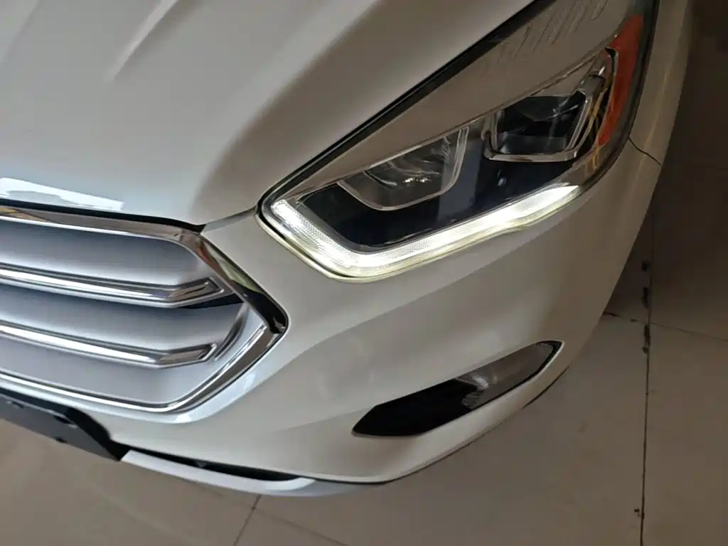 Ford Kuga 2018 2018 EcoBoost 180 FWD Platinum Wing