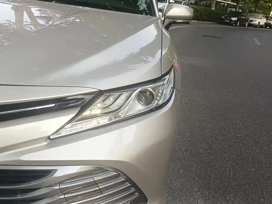 Toyota Camry 2018 2.5G Luxury Edition фото 5