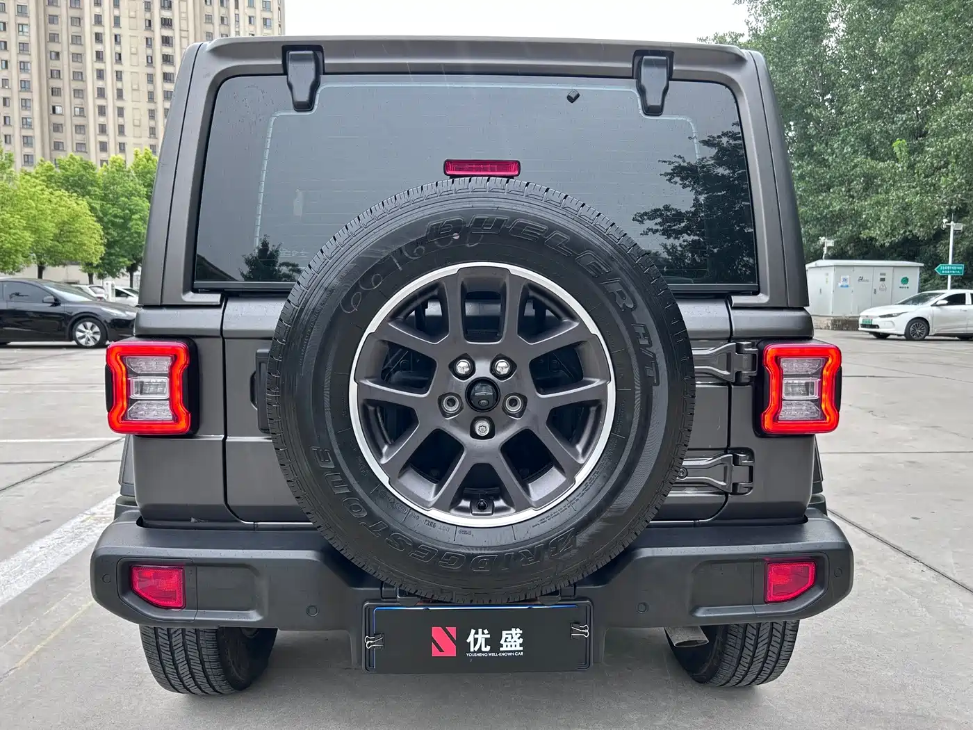 Фото 6 - Jeep Wrangler