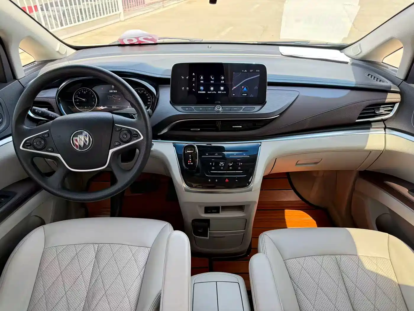 Buick GL8 2022 Land Business Class 652T Comfort фото 5