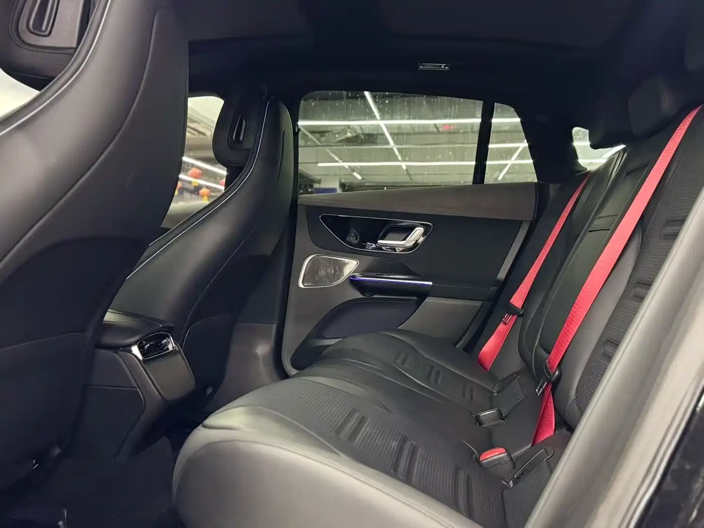 MERCEDES-BENZ EQE AMG