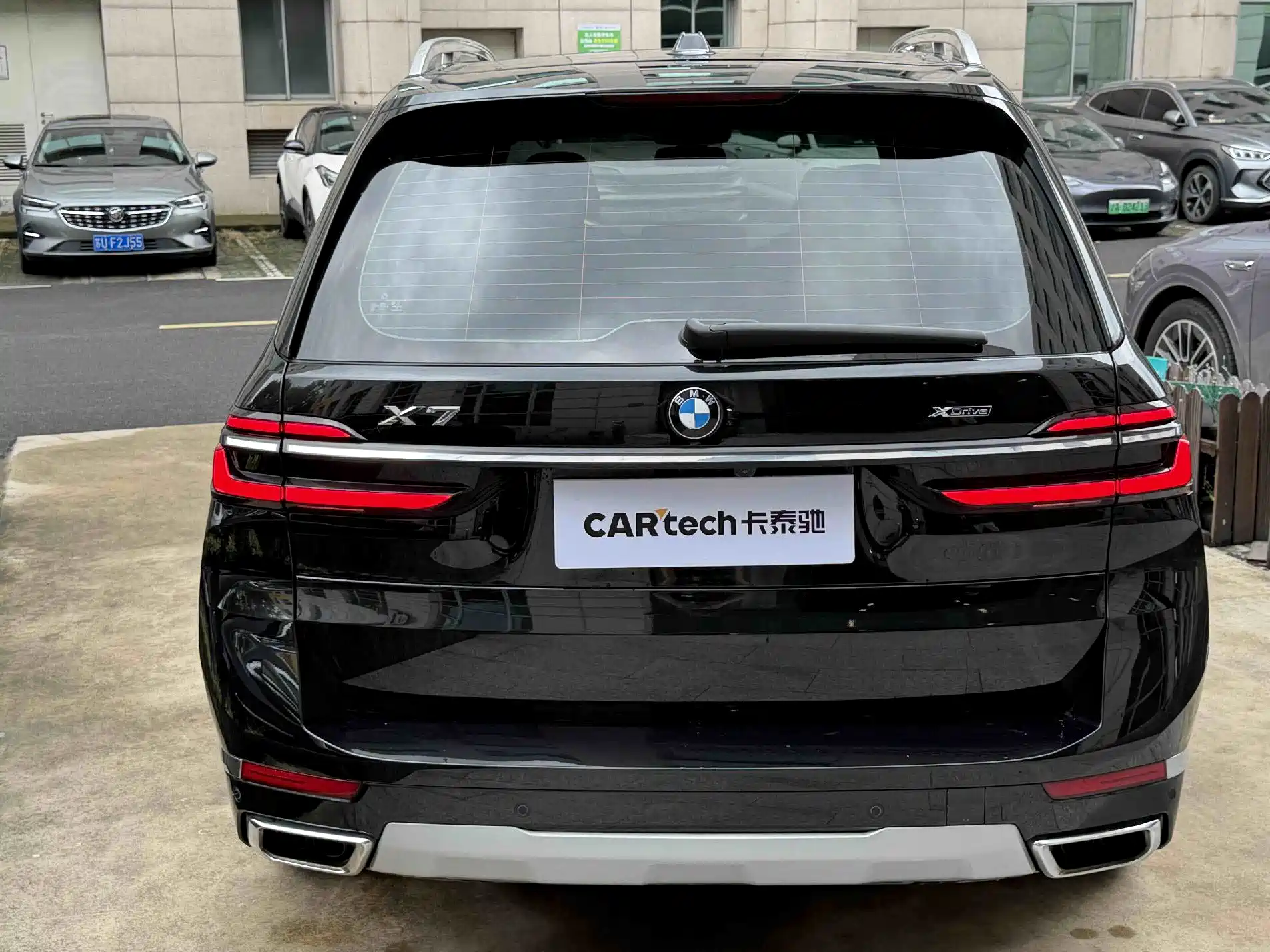 Фото 5 - BMW X7