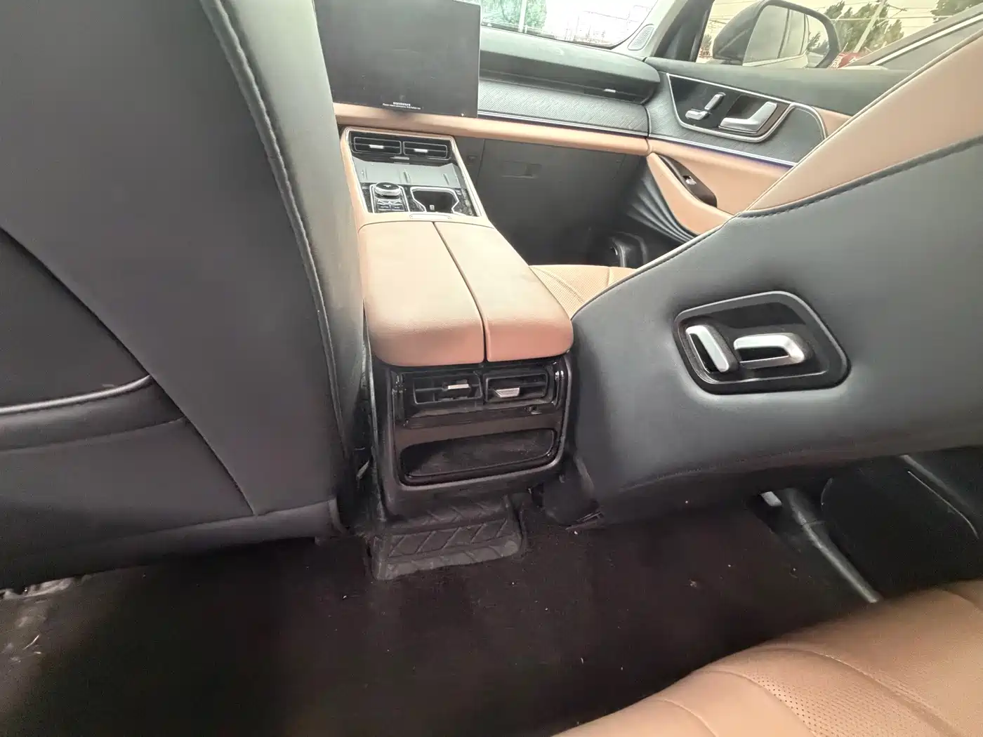 Chery Tiggo 8L 2025 2024 Model 2.0T 2WD Comfort 5-Seater