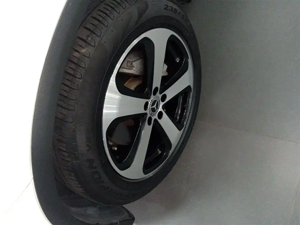 Mercedes-Benz GLC 2019 GLC 260 L 4MATIC Luxury фото 23