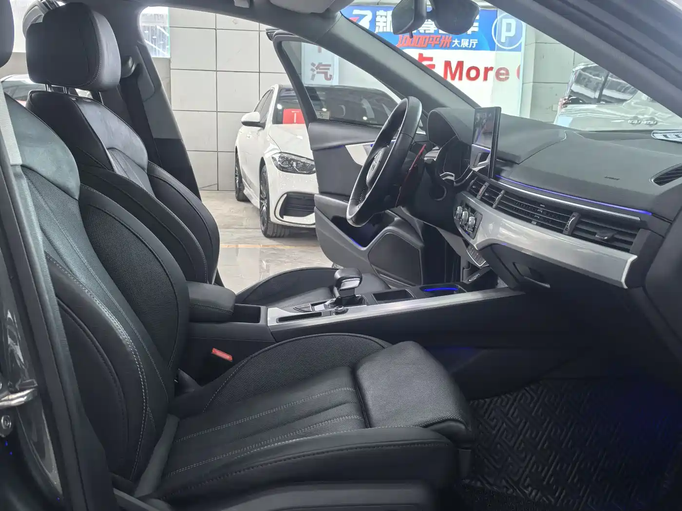 Audi A4L 2022 40 TFSI Fashion Dynamic фото 12