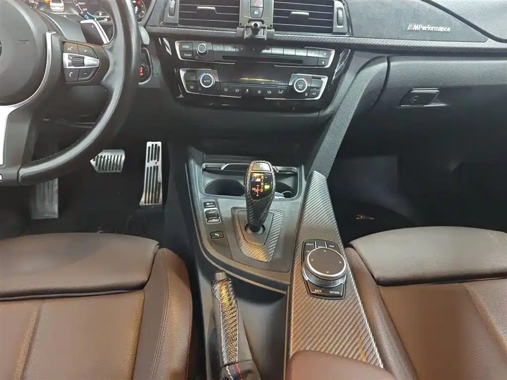 BMW 3 Series 2019 320Li M Sport Package фото 6