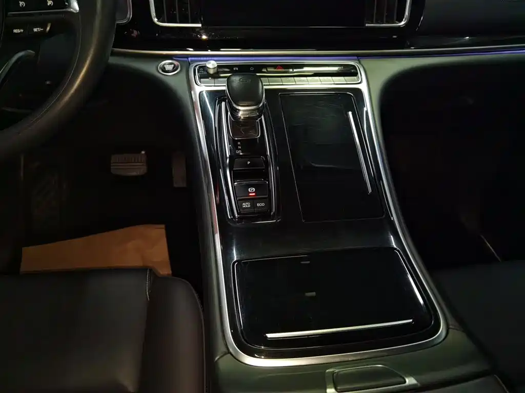 GAC Trumpchi Trumpchi M8 2021 Leading Show Series 390T Prestige Edition фото 10